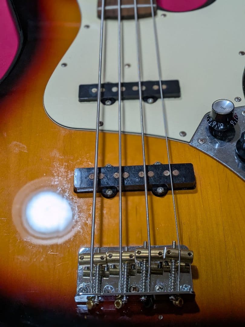 早い者勝ちFernandes JBベース サンバースト不具合なし音出ます。弦新品