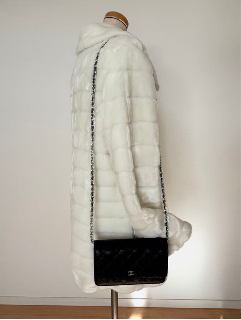 CHANEL チェーン　ショルダーバッグ ブラック　シルバーチェーン