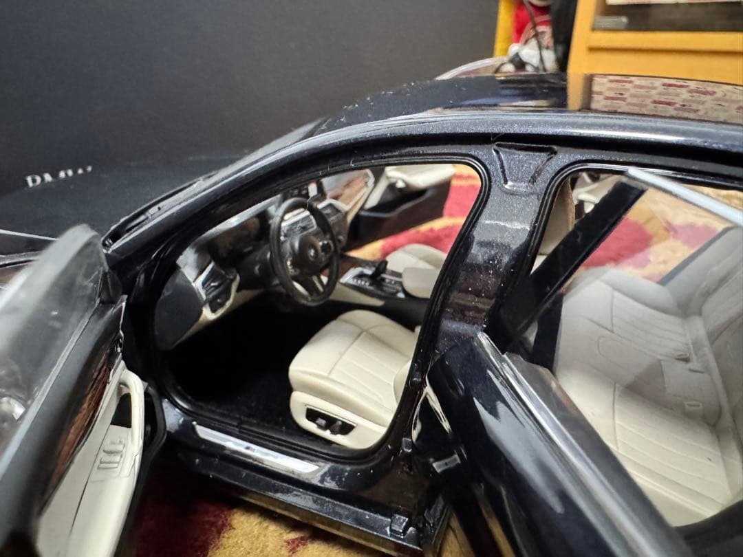 京商 1/18  5シリーズ G30 ブラックメタリック 5 Series