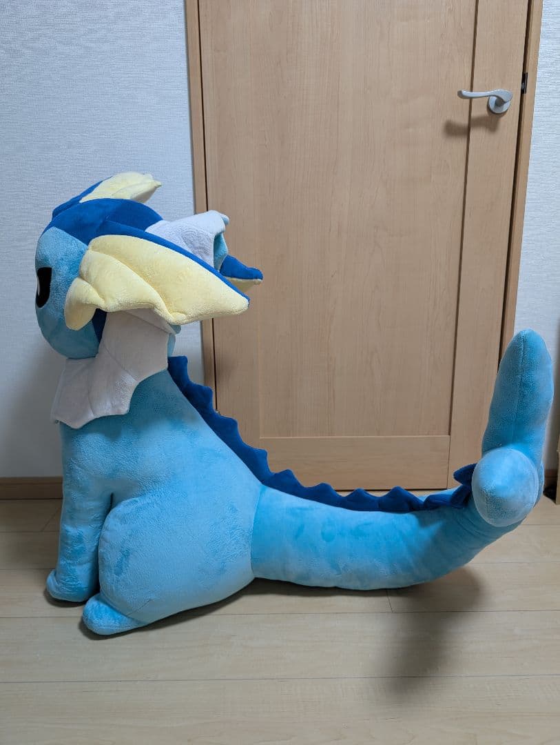 等身大シャワーズぬいぐるみ