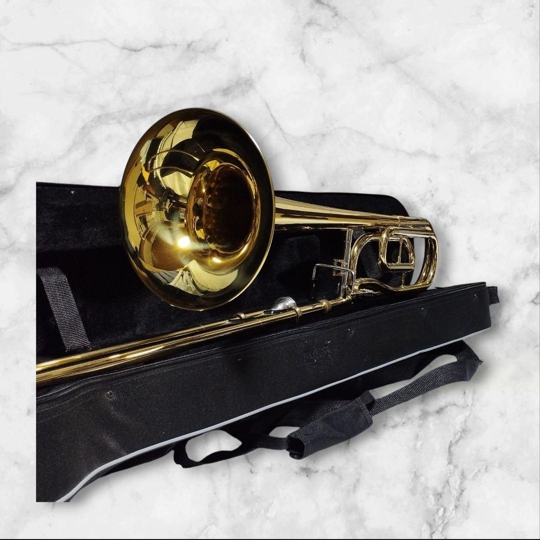 Soleil テナーバストロンボーン マウスピース、ケース付き 初心者　吹奏楽