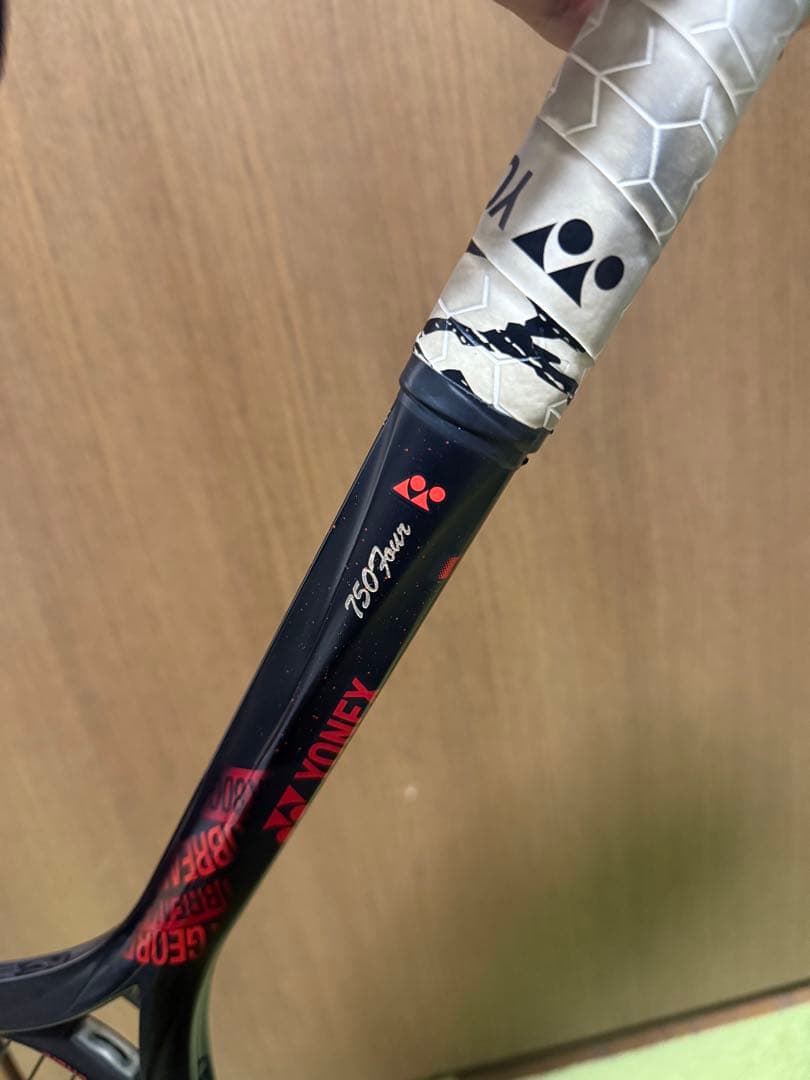 ジオブレイク80g YONEX 軟式用 黒/赤