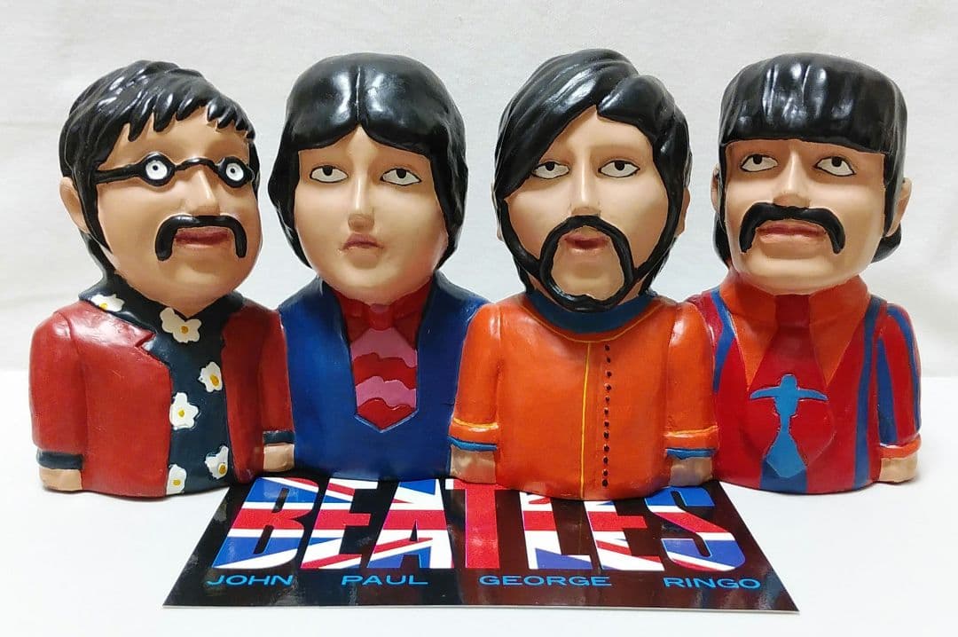 ビートルズ イエローサブマリン人形♣1988年YELLOW SUBMARINE！