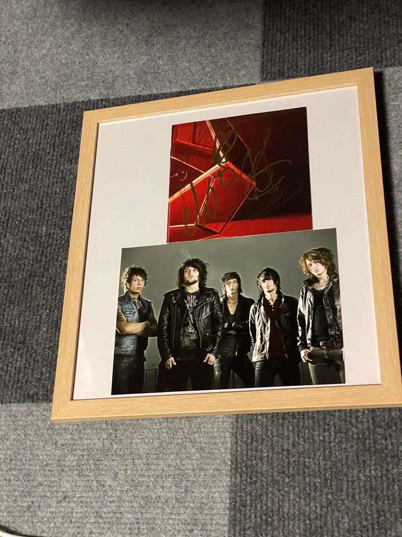 Asking Alexandria 直筆メンバー全員サイン入りジャケット 額縁付