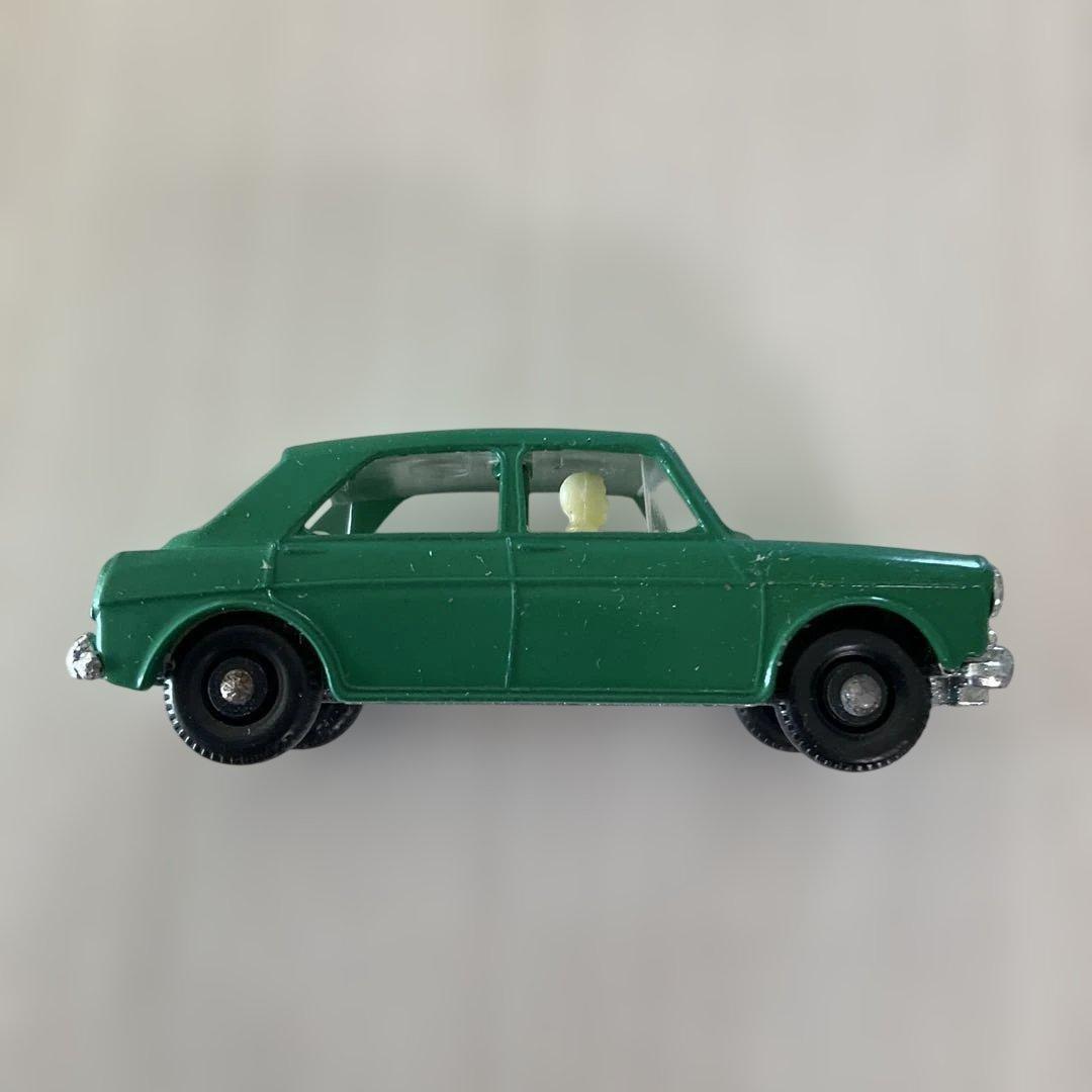 ミニカー　マッチボックス　64 MG.1100