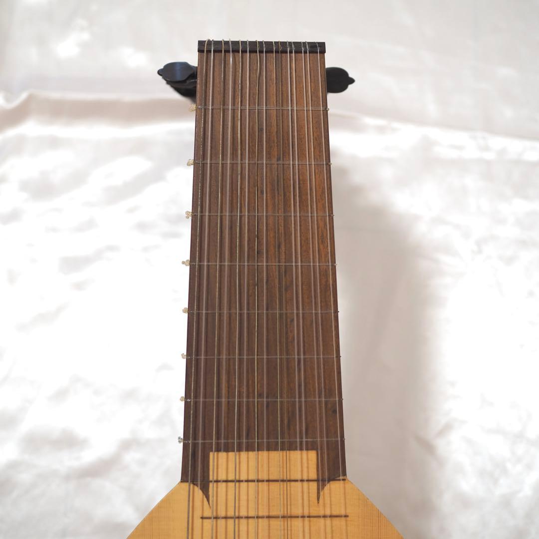 ルネサンスリュート 8コース 15弦 ハードケース付き