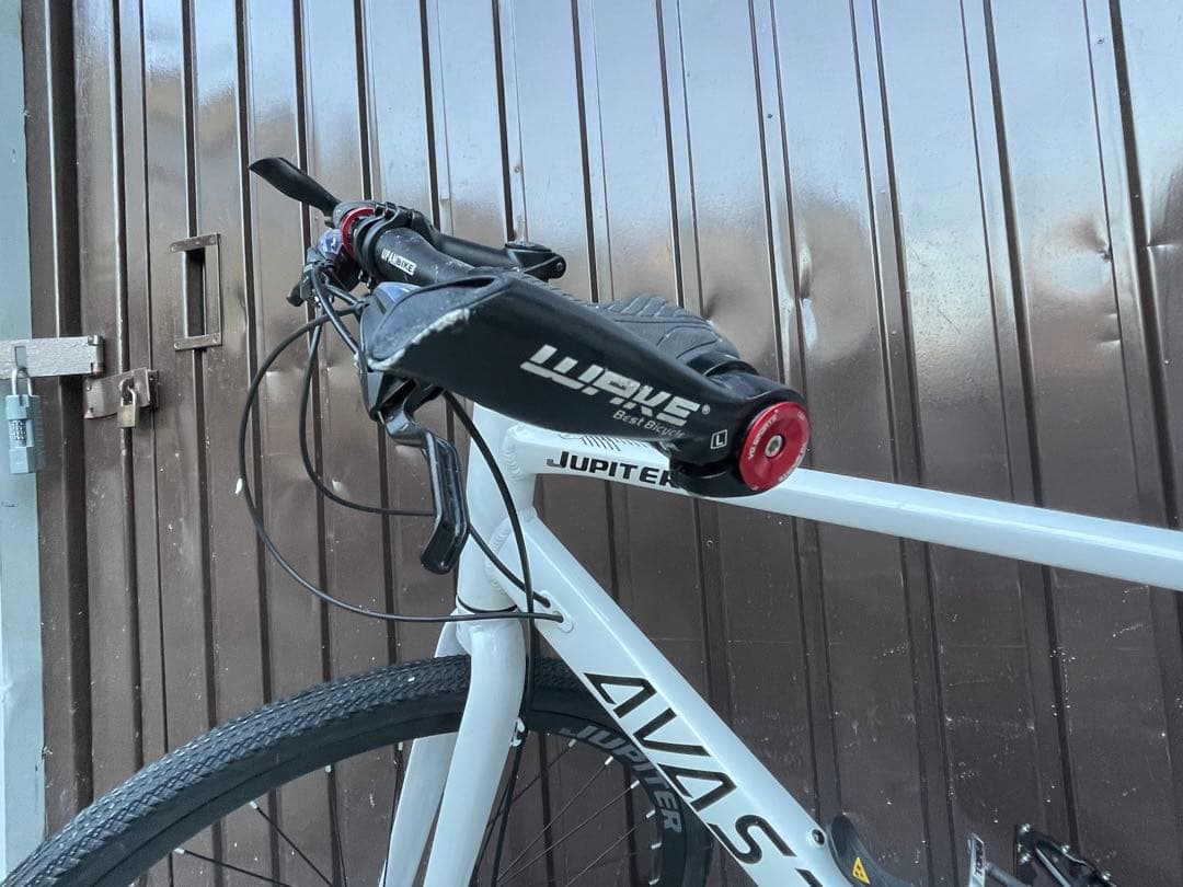 【引き取り限定】AVASTA Jupiter 700C変速アルミ自転車中古