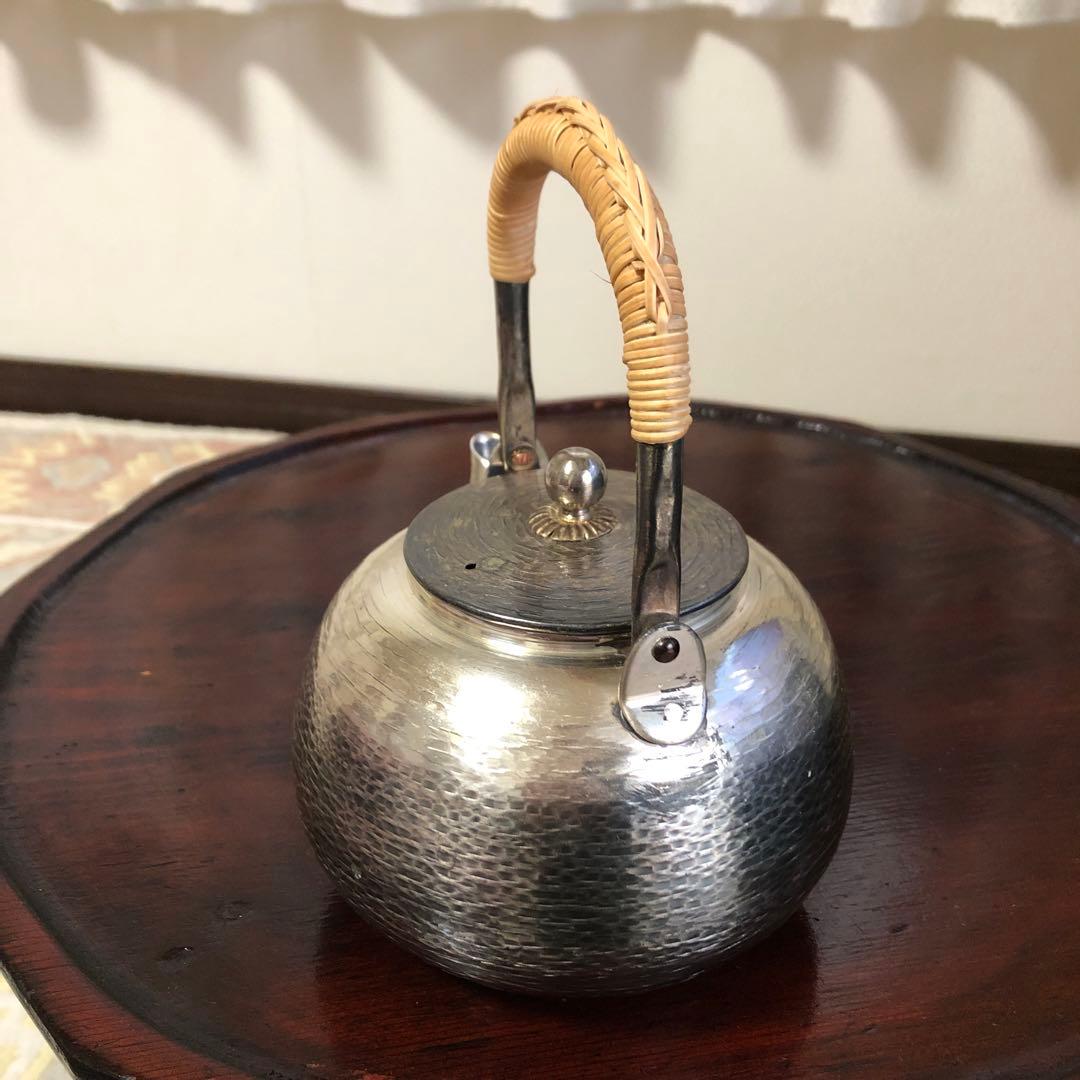 茶道具　銀瓶　銀仕上げ　丸型　750cc 専用紙箱入り　アンティーク