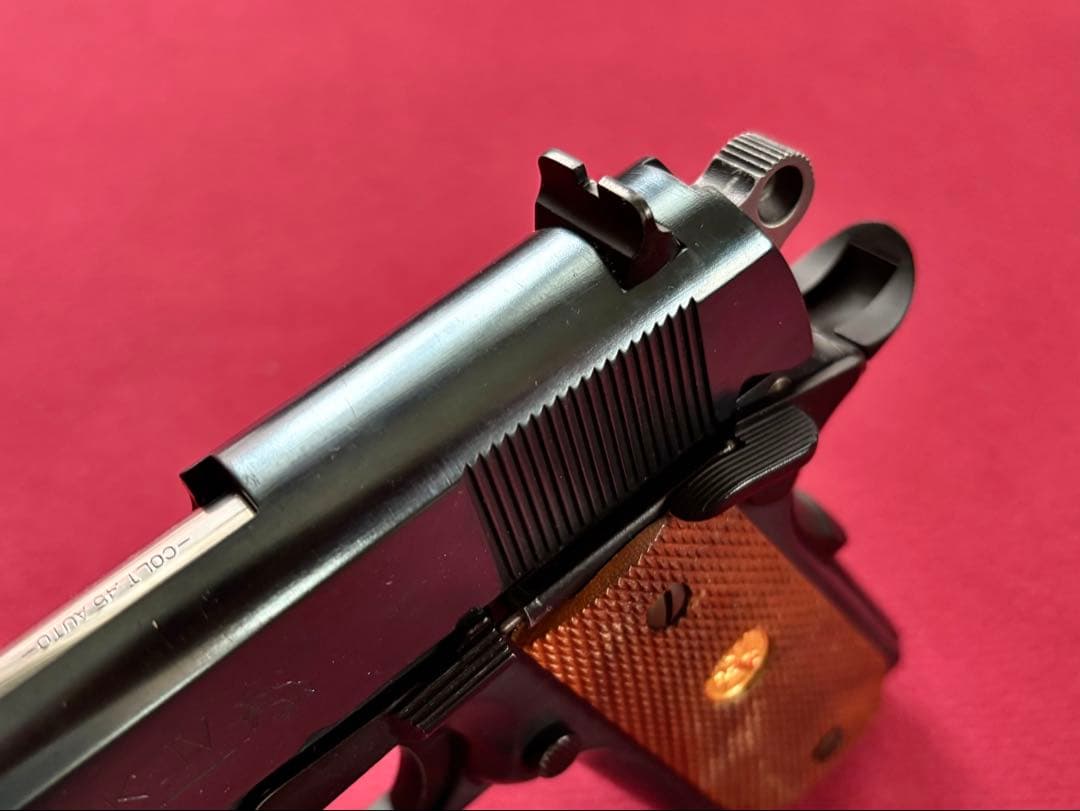 WA オフィサーズ45ACP 木製グリップ