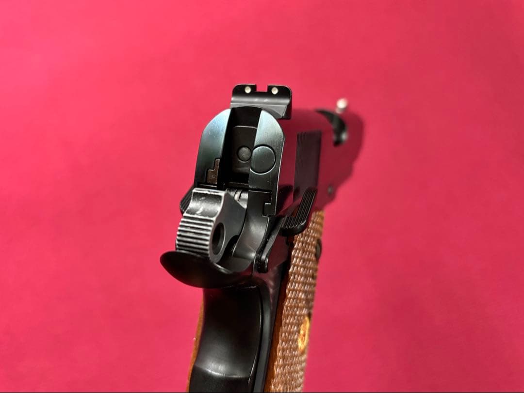 WA オフィサーズ45ACP 木製グリップ