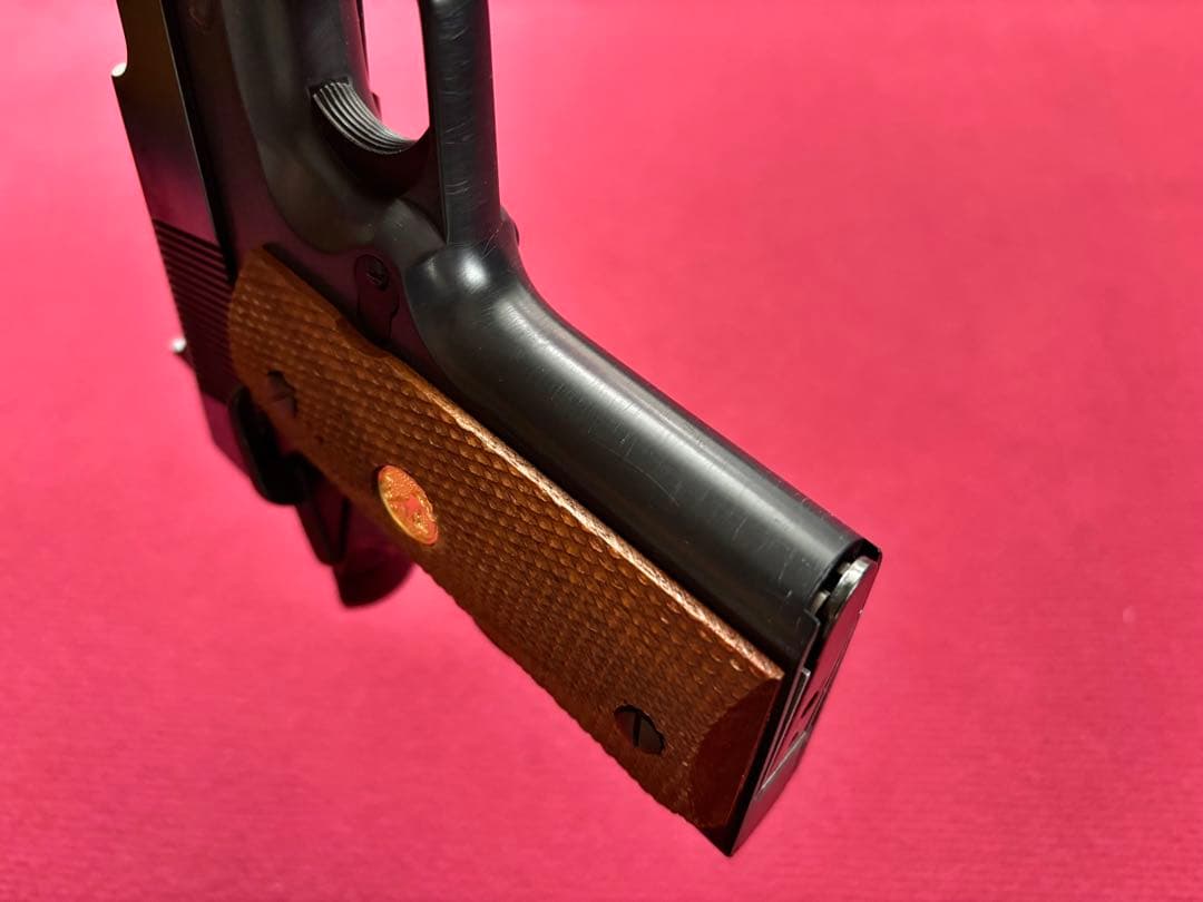 WA オフィサーズ45ACP 木製グリップ