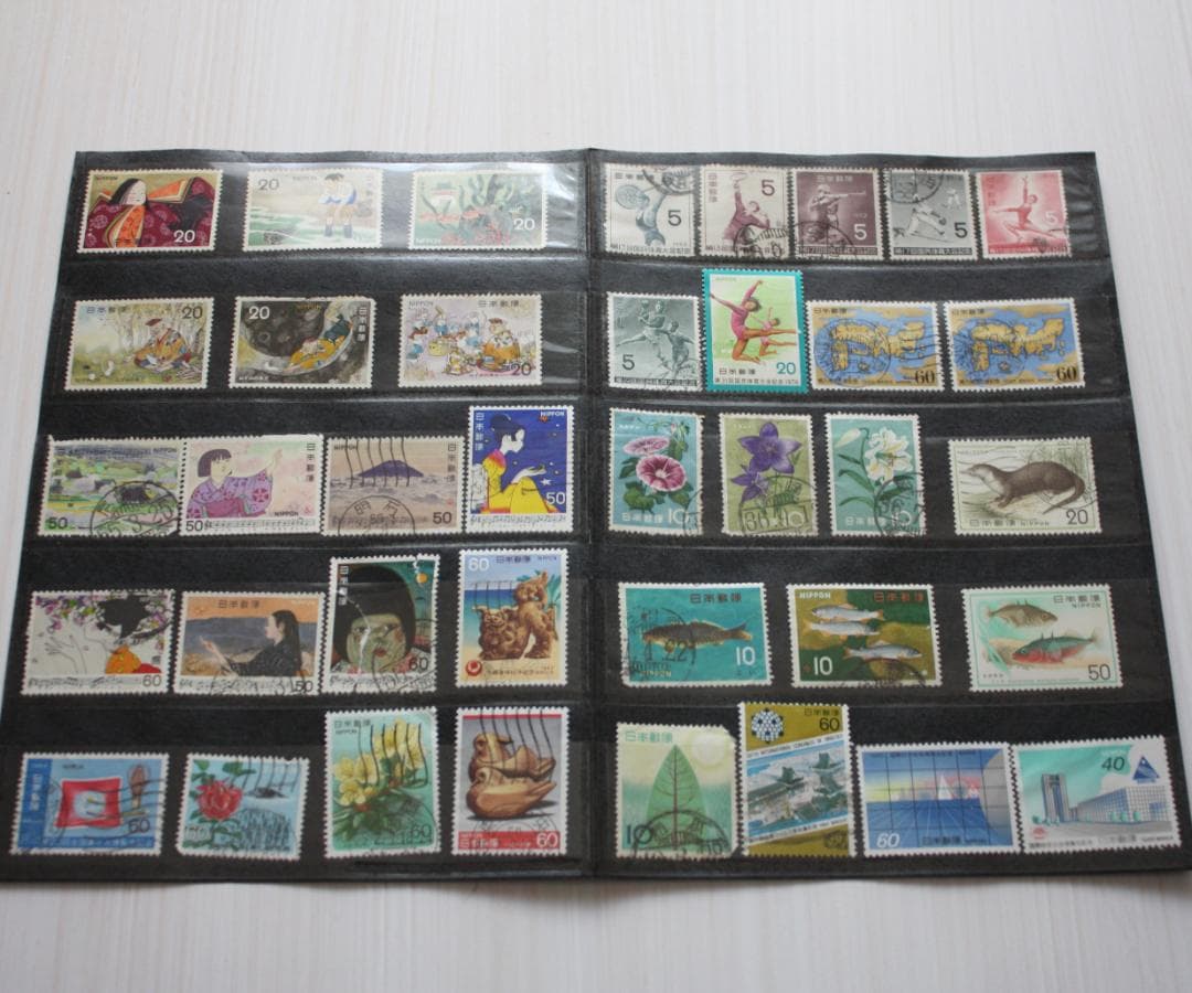 切手・ストックブック・赤・1冊・326枚