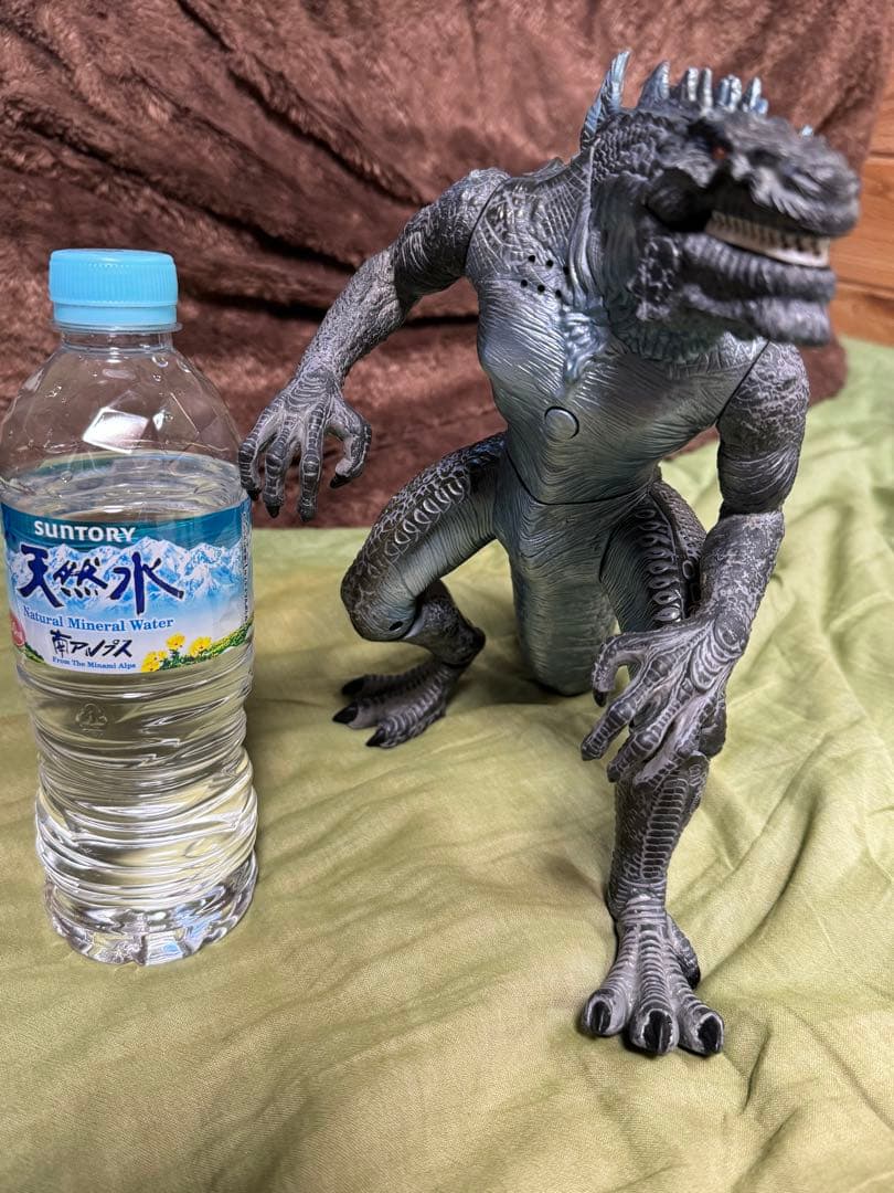 エメゴジ　可動式フィギュア　サウンド付き　ゴジラ1998 エメリッヒゴジラ