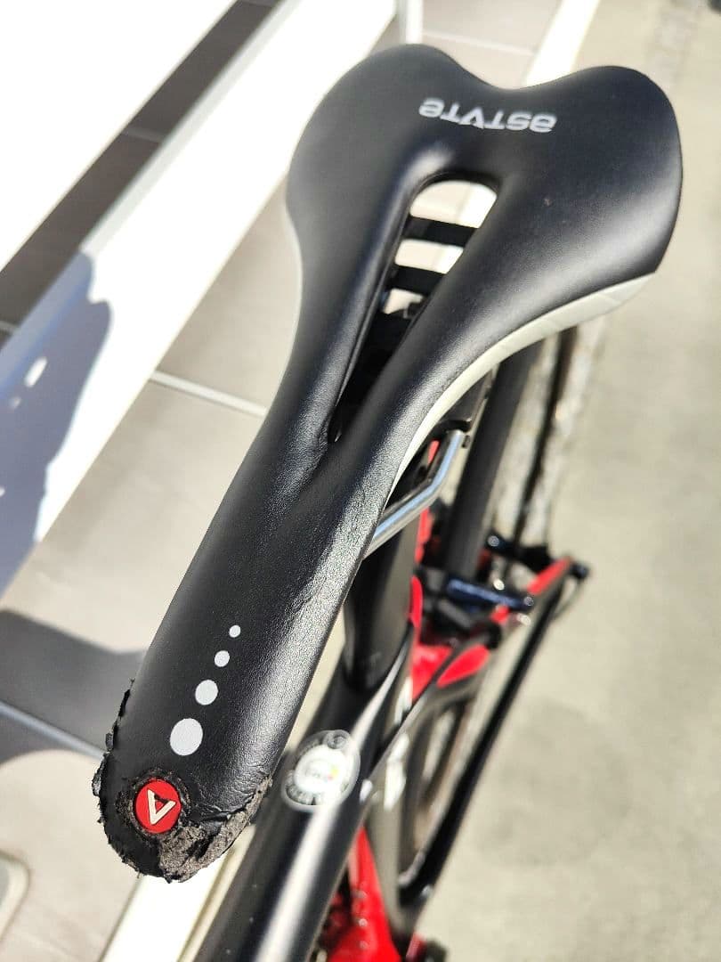 ロードバイク PINARELLO DOGMA F10　 550サイズ　完成車☆