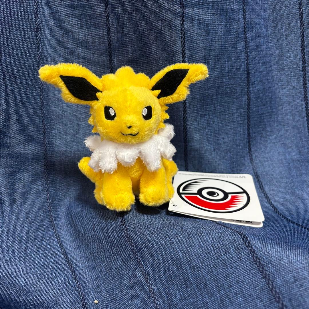 イーブイ　コレクション Eevee カラビナ　ぬいぐるみ　ポケモンセンター