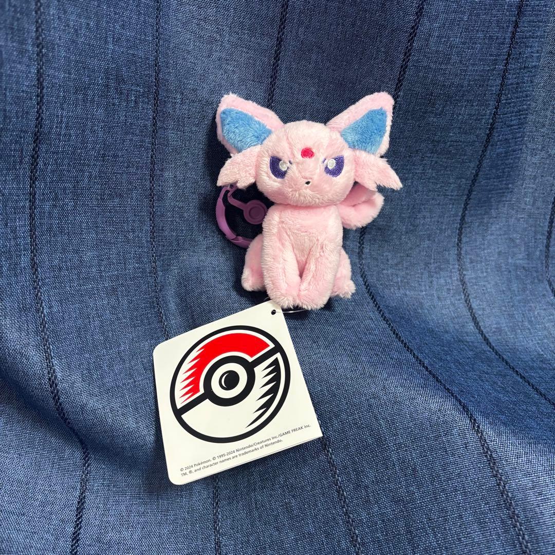 イーブイ　コレクション Eevee カラビナ　ぬいぐるみ　ポケモンセンター