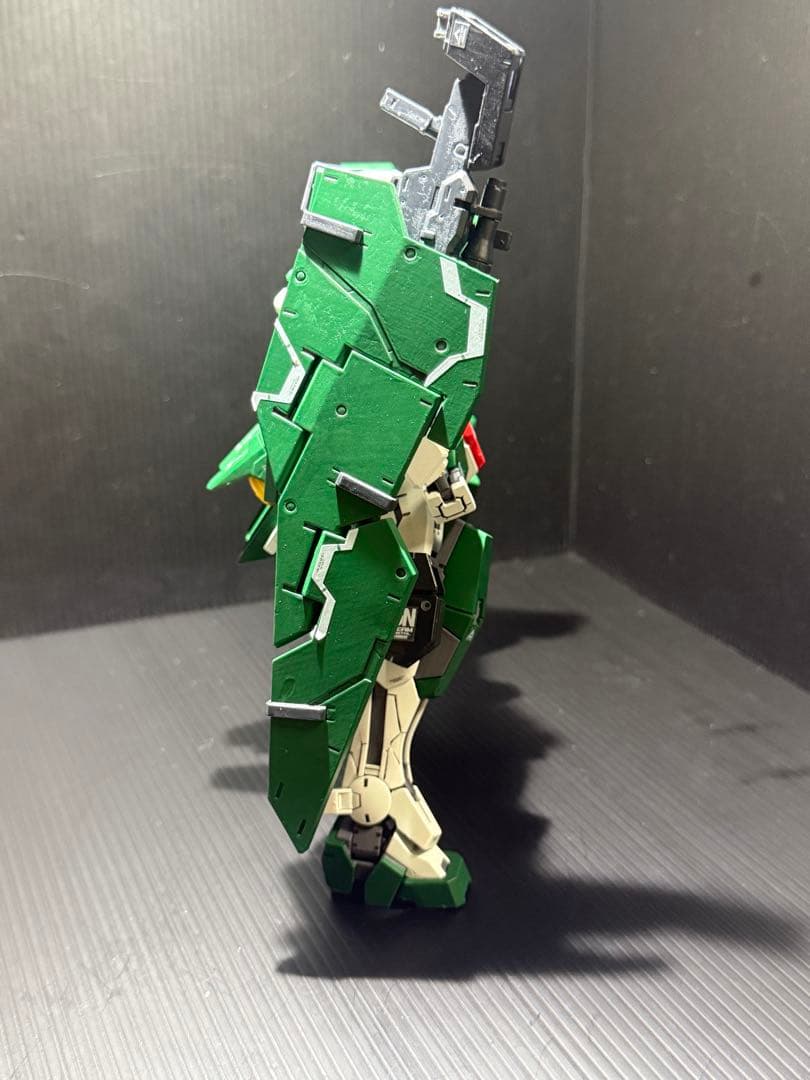 MG ガンダムデュナメス　塗装完成品