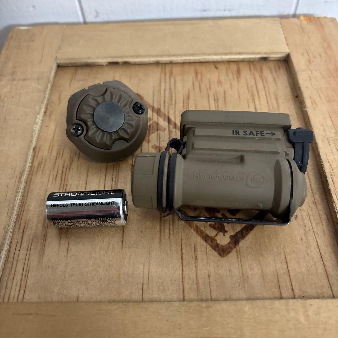 美品　米軍実物STREAMLIGHT SIDEWINDER COMPACT II