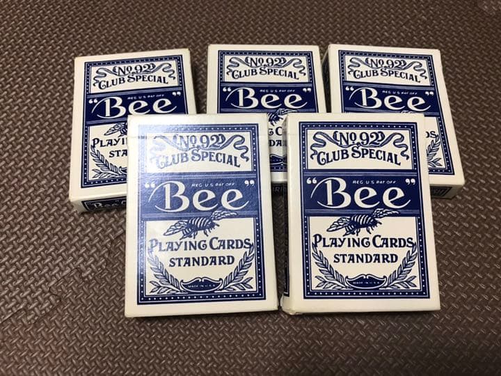 レア物☆カジノトランプの最高峰Bee（ビー）ブラックジャック専用マットとケース付