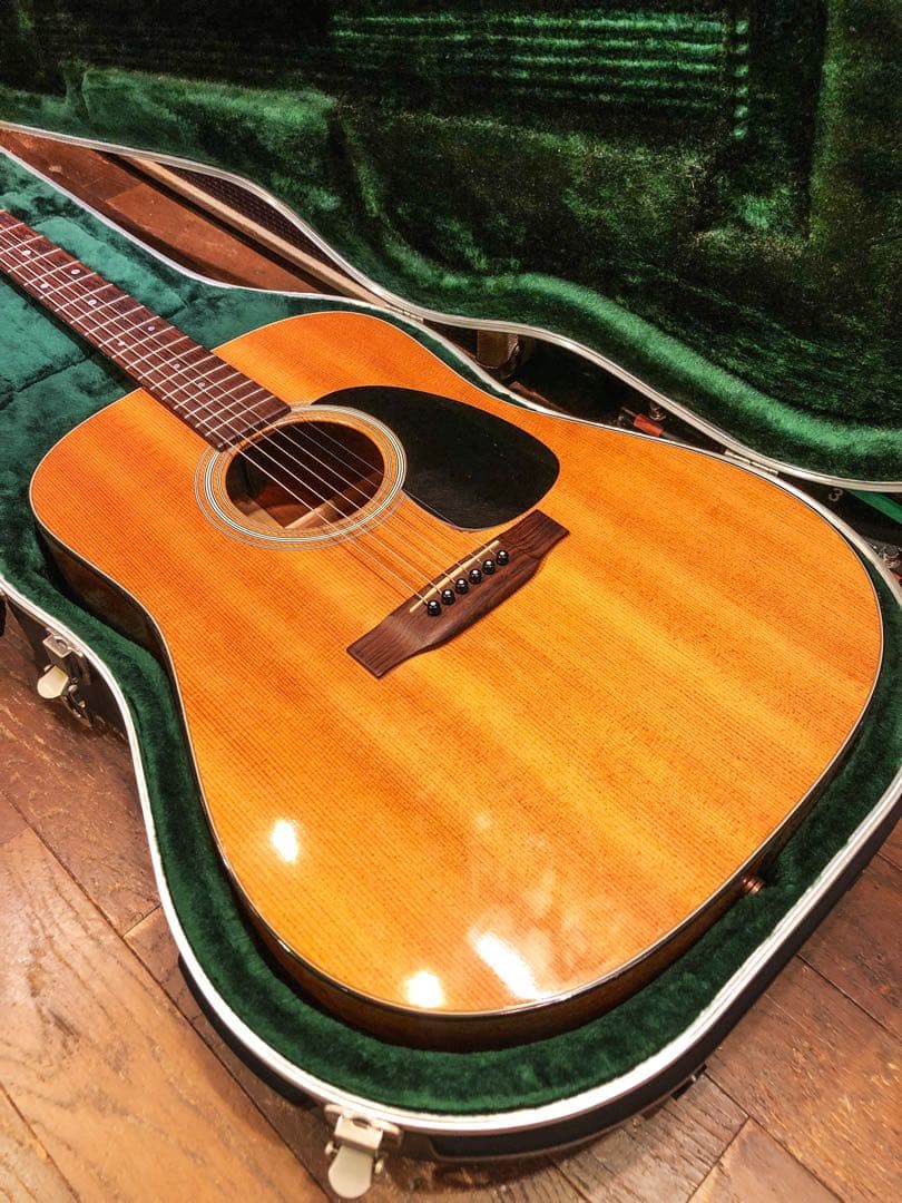 Martin D-18 2000年製