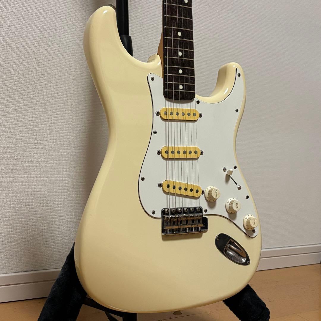 ギター Squier by Fender SST-30
