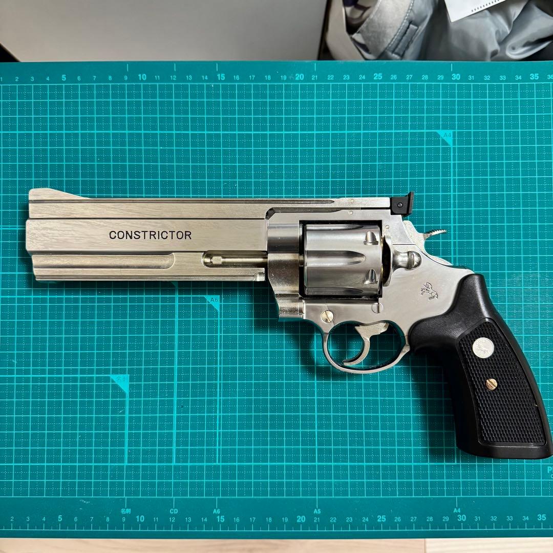 MARUSHIN CONSTRICTOR 8mmBB リボルバー　ガスガン