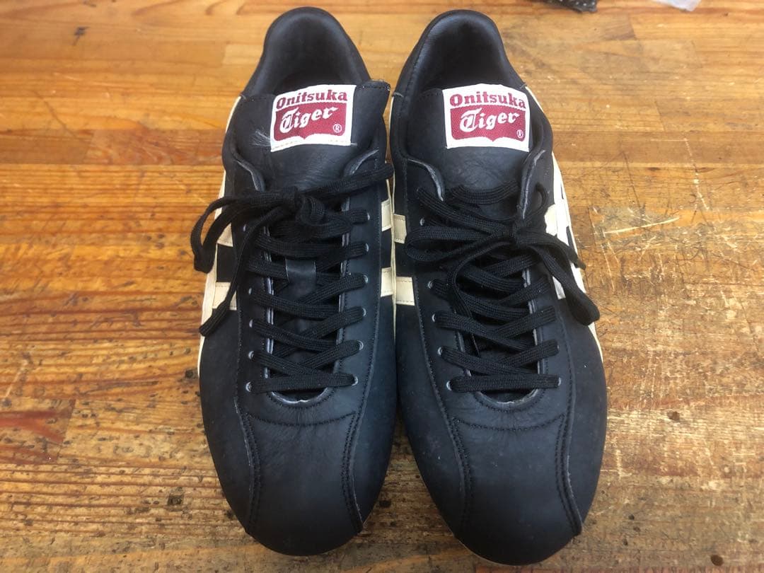 オニツカタイガー　サッカーシューズ　24.5cm