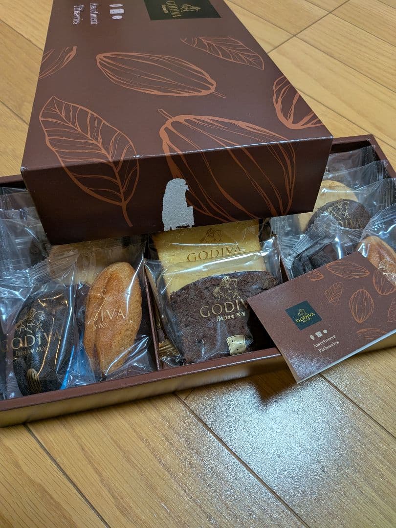 早い者勝ちセール　¥13000相当→¥ 8400 お菓子まとめ売り　激安　H