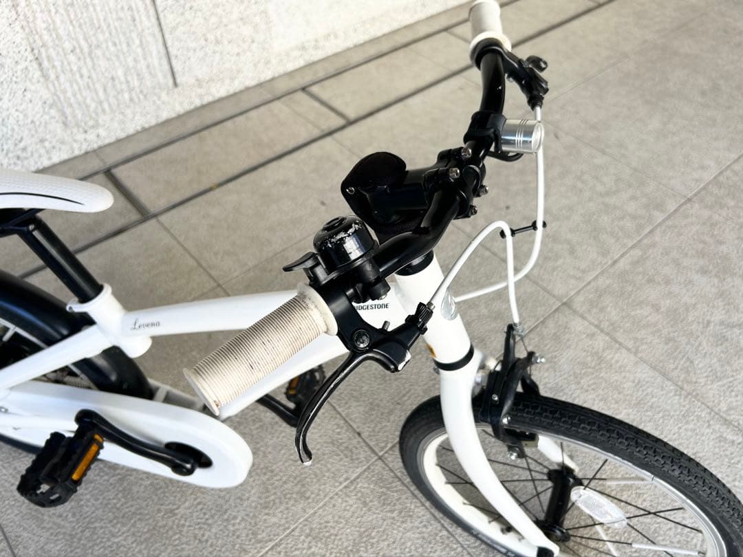 ブリヂストン LEVENA（レベナ） 18型 ホワイト