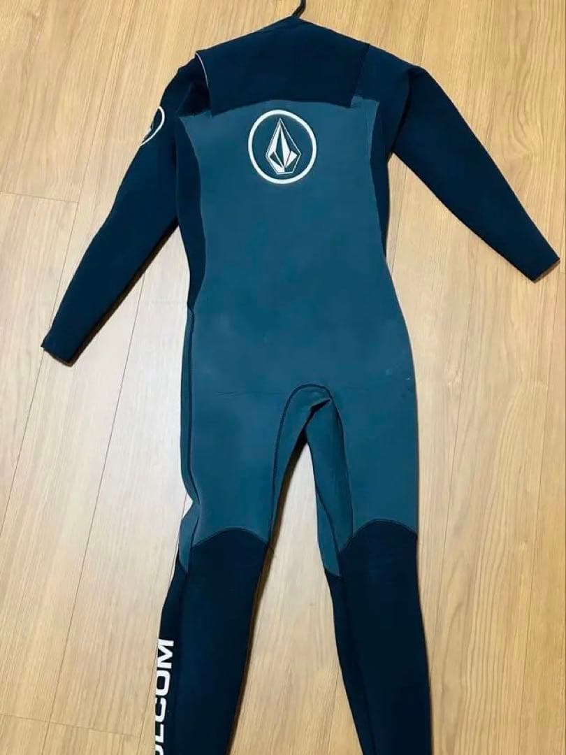 Volcom Lサイズ　ウェットスーツ