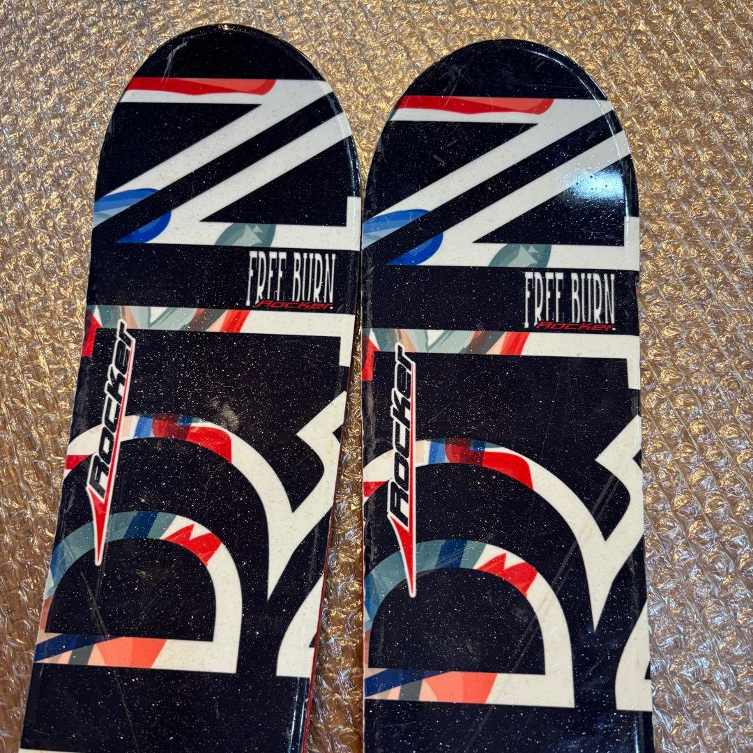 Hart FREEBURN130cm フリースタイルスキー　ショートスキー