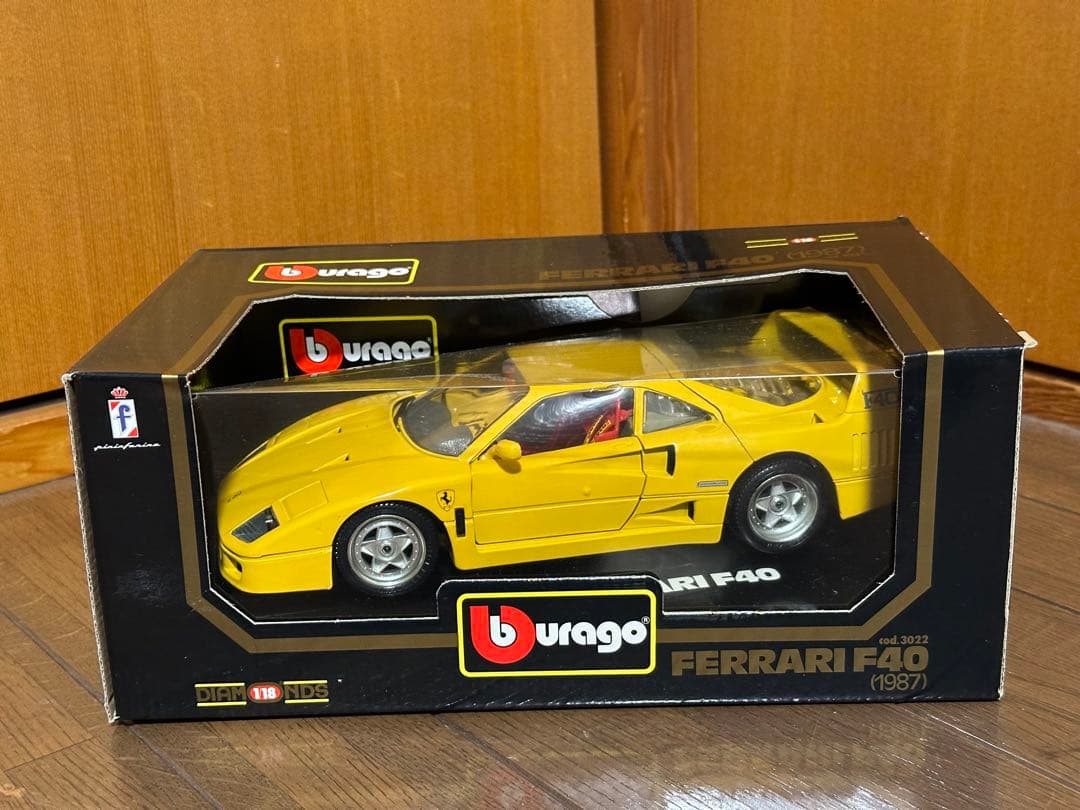 ブラーゴ　未開封　フェラーリジャロモデナスピリットferrari f40