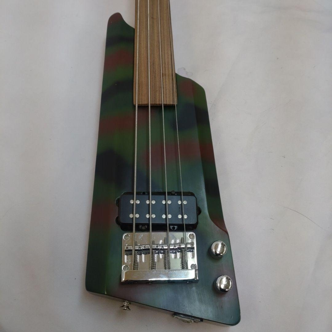 vintage フレットレス エレキベース　迷彩