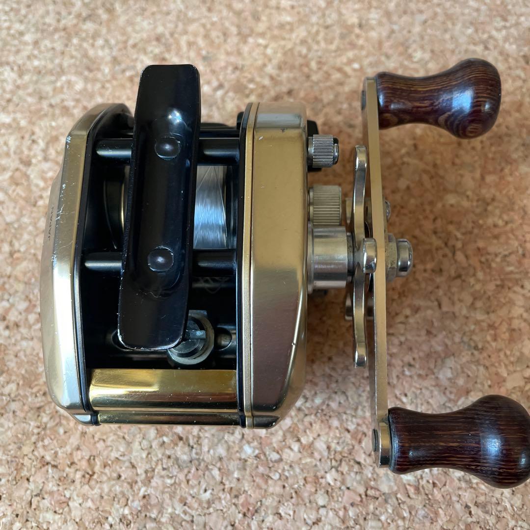 オールドダイワ　ファントムトーナメントSS-10 ベイトリール