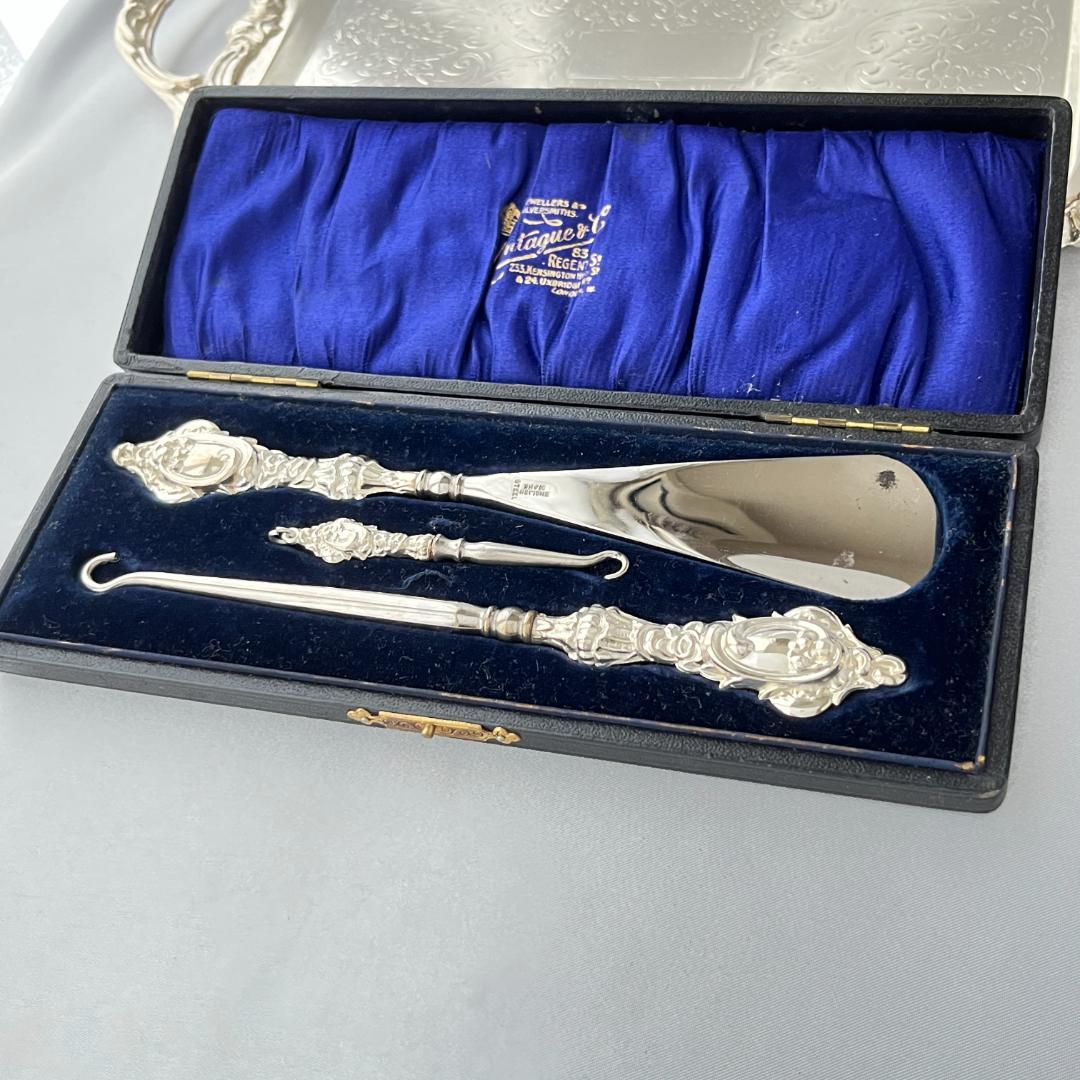 【英国】【純銀ハンドル】 靴べら / ボタンフック 1910年 専用ケース