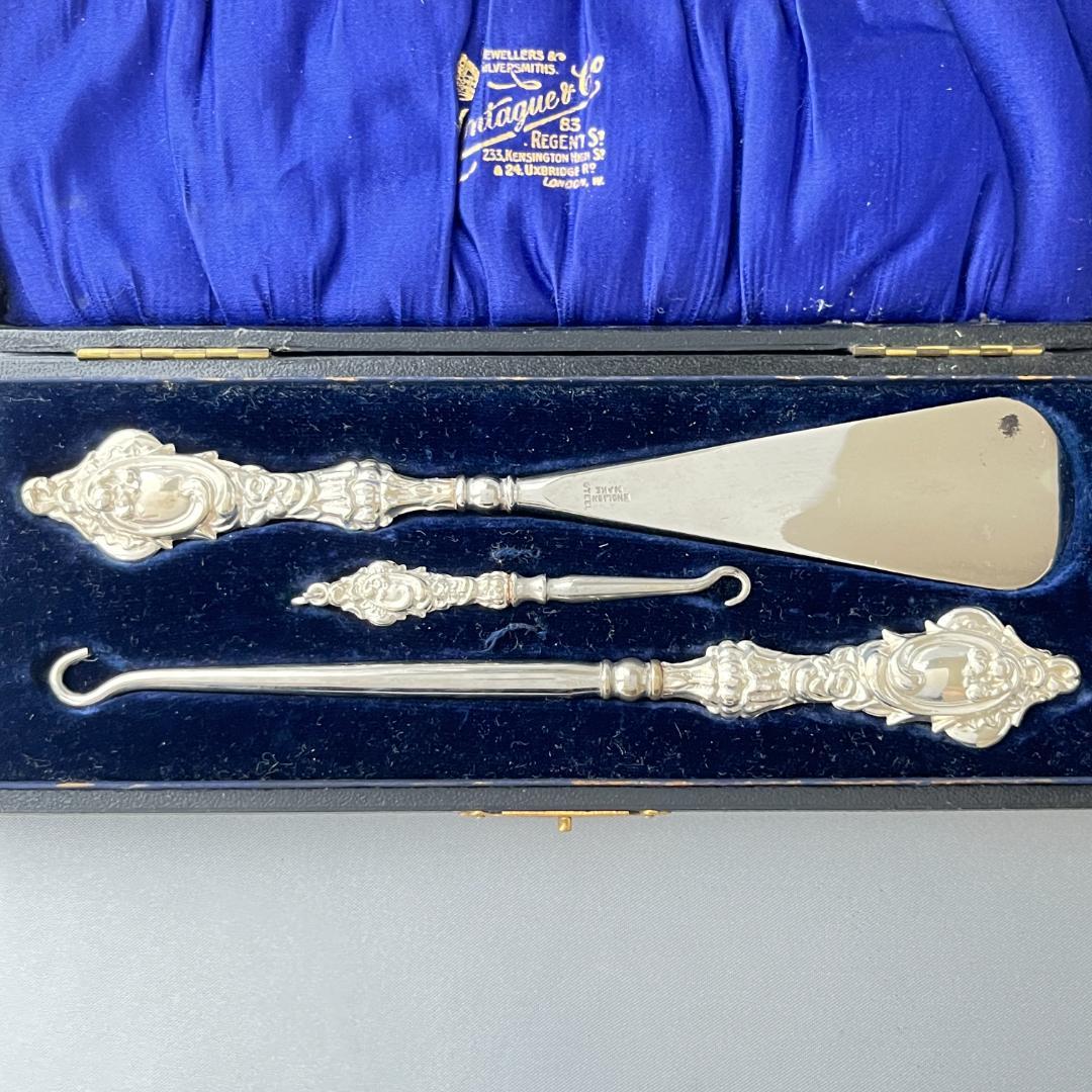 【英国】【純銀ハンドル】 靴べら / ボタンフック 1910年 専用ケース