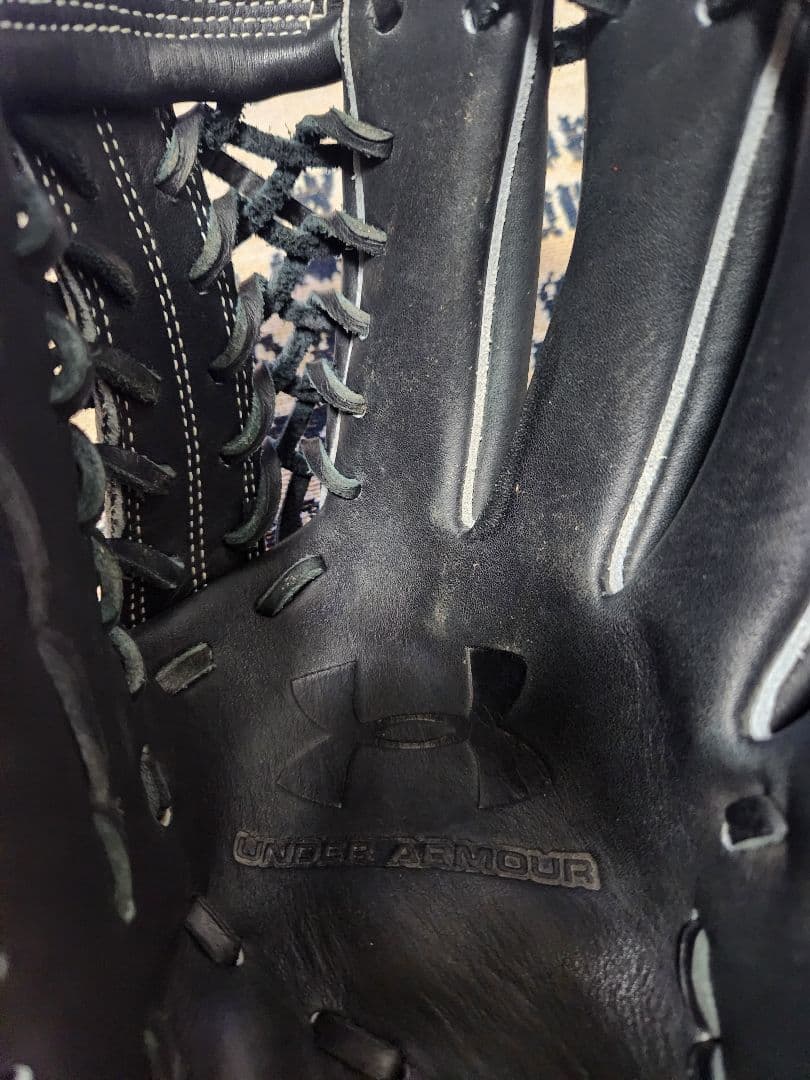 5858さん専用アンダーアーマー　軟式少年外野用