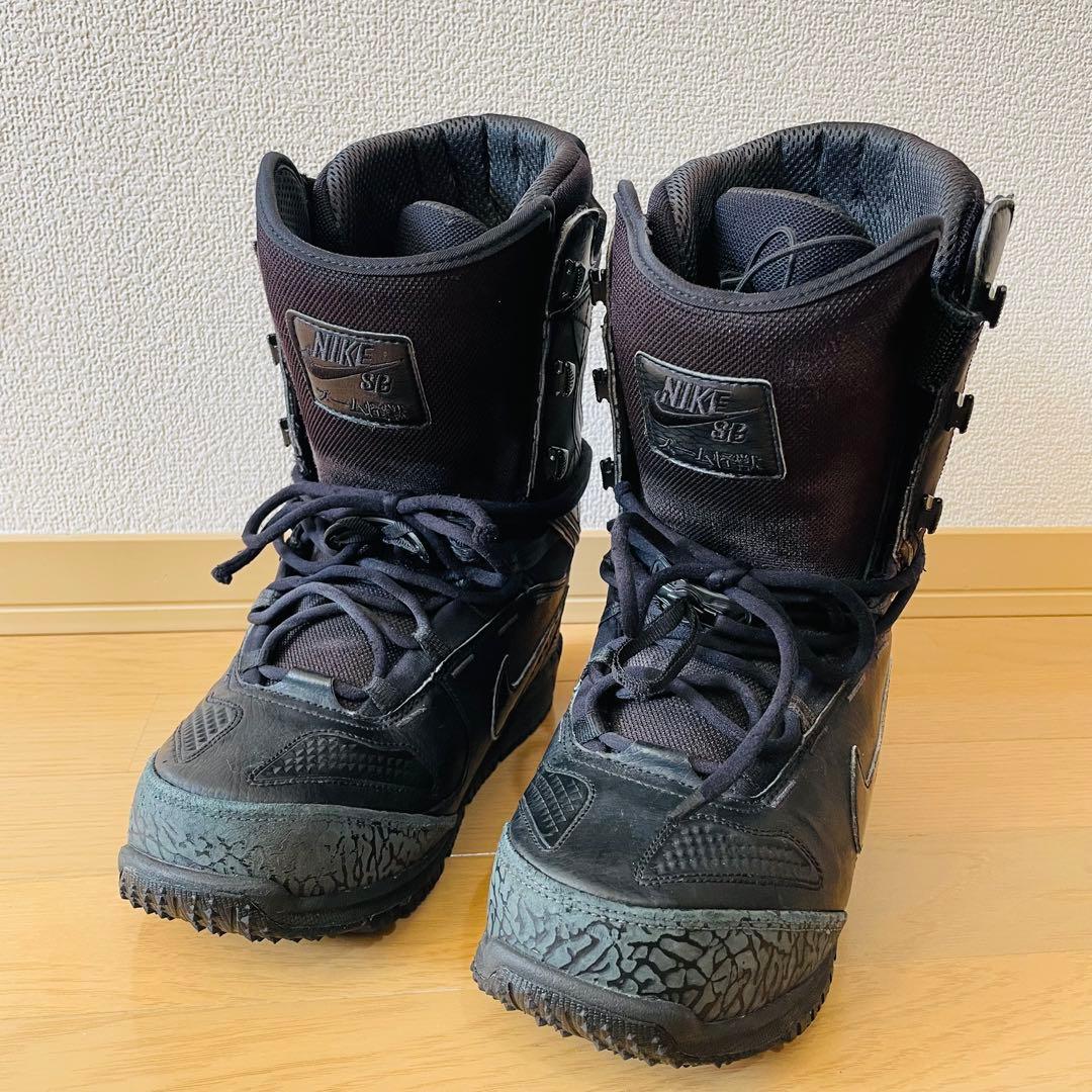 良品✨　NIKE SB ズーム怪獣　スノーボードブーツ ブラック　26cm