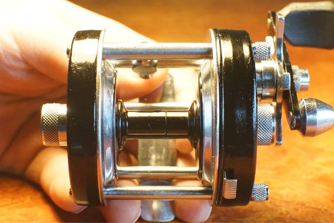 ABU アンバサダー 5500C メンテ済 フレーム修正済