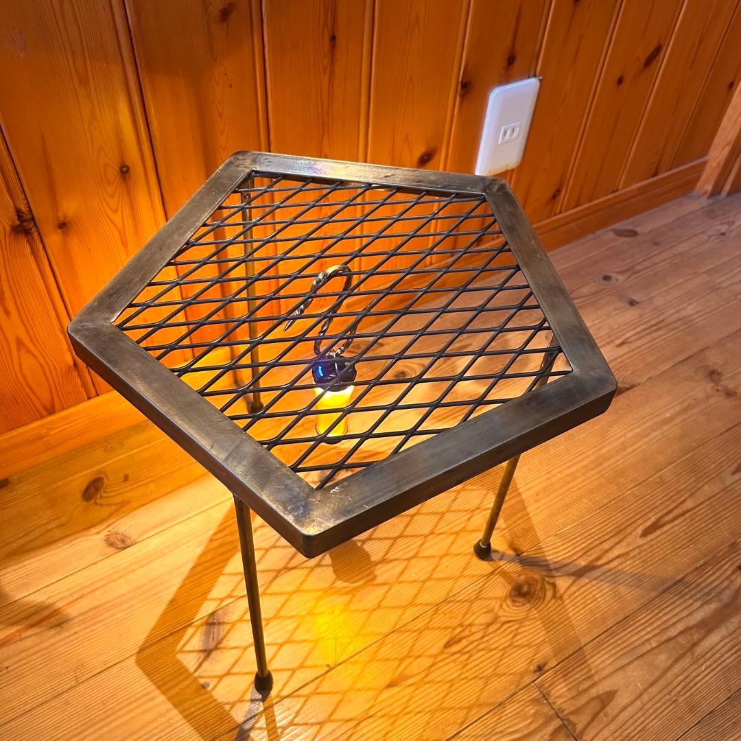 ペンタゴンテーブル　サイドテーブル　什器　アガベ棚　アイアンテーブル