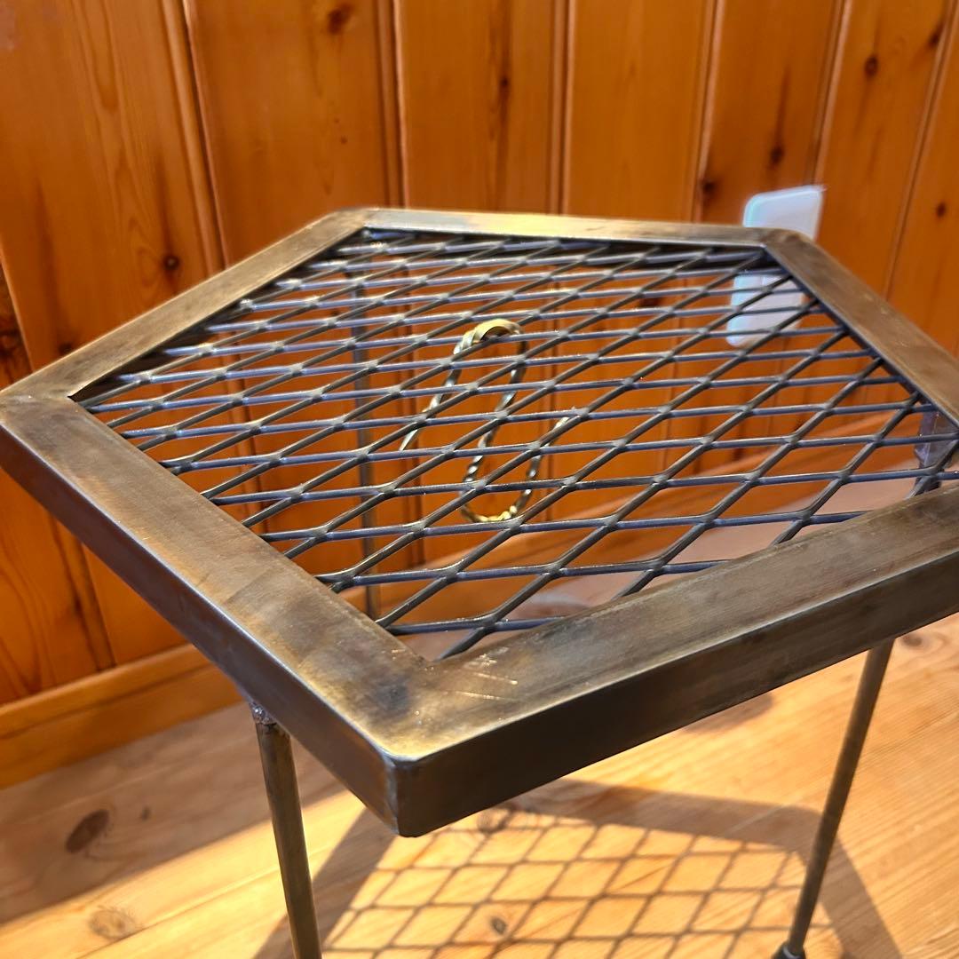 ペンタゴンテーブル　サイドテーブル　什器　アガベ棚　アイアンテーブル