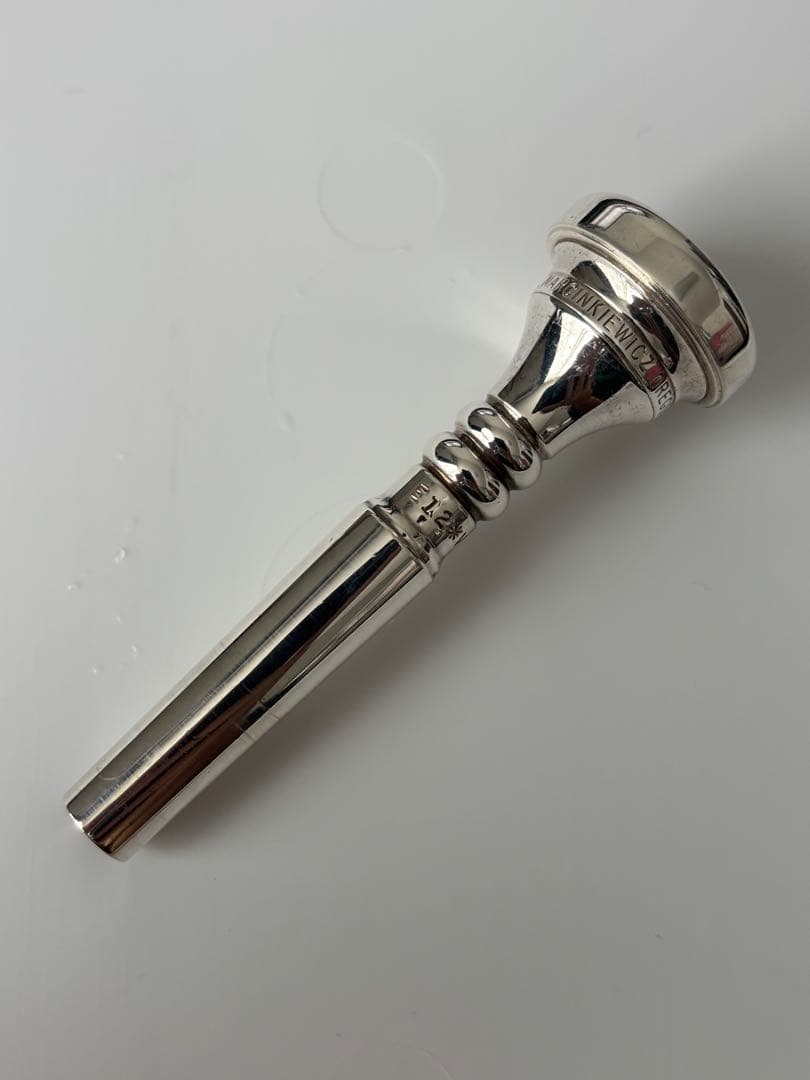 マーシンキウィッツ　E12 アレンヴィズッティ