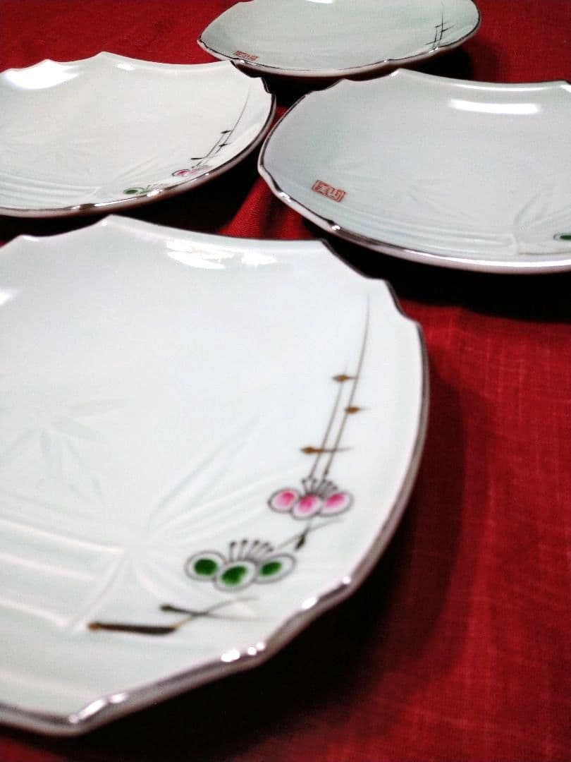 ♥希少なレア品コレクション品♥貴重な６０年前ヴィンテージ♥九谷焼【美山窯】4中皿