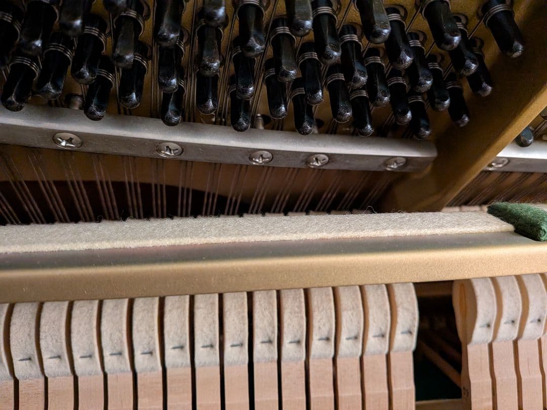 YAMAHA 鍵盤数88 黒ピアノ 椅子付き