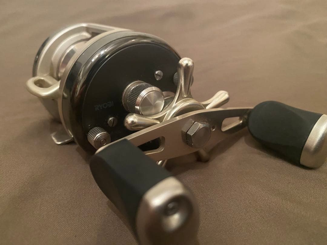 RYOBI VARIUS F300 Titanium リョービ バリウス