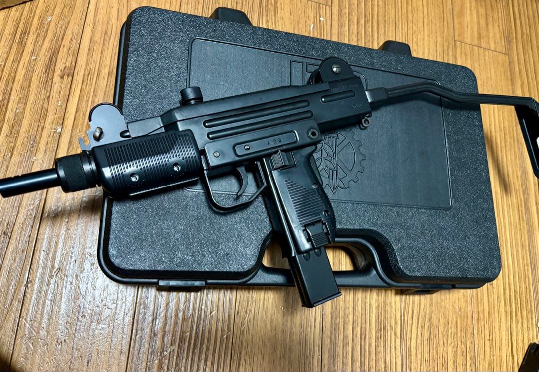 ト*コ様 wa mini uzi ガスブローバック　マガジン3個付き