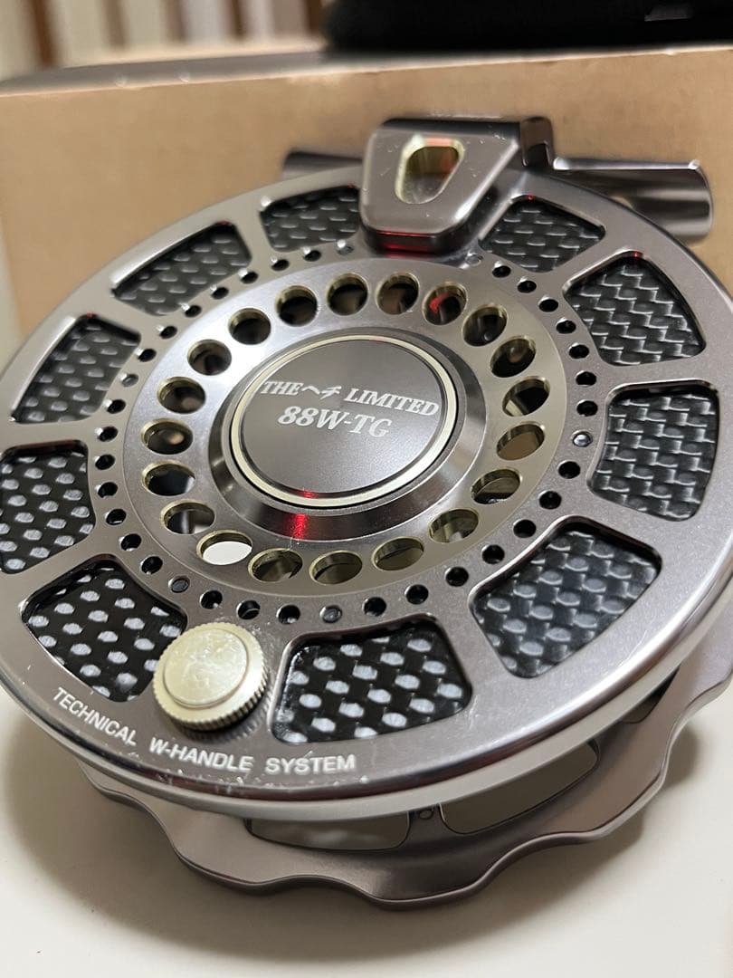 【値引き不可】黒鯛工房THEヘチリミテッド88W-TG