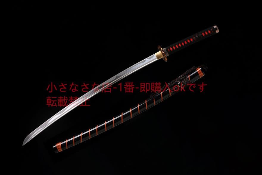 武士の刀を磨く 武具　刀装具　日本刀　模造刀 居合刀