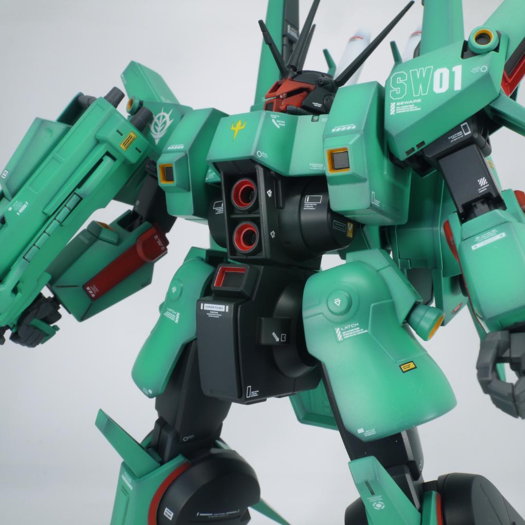 ガンプラ　HG ドーベンウルフ　全塗装　完成品