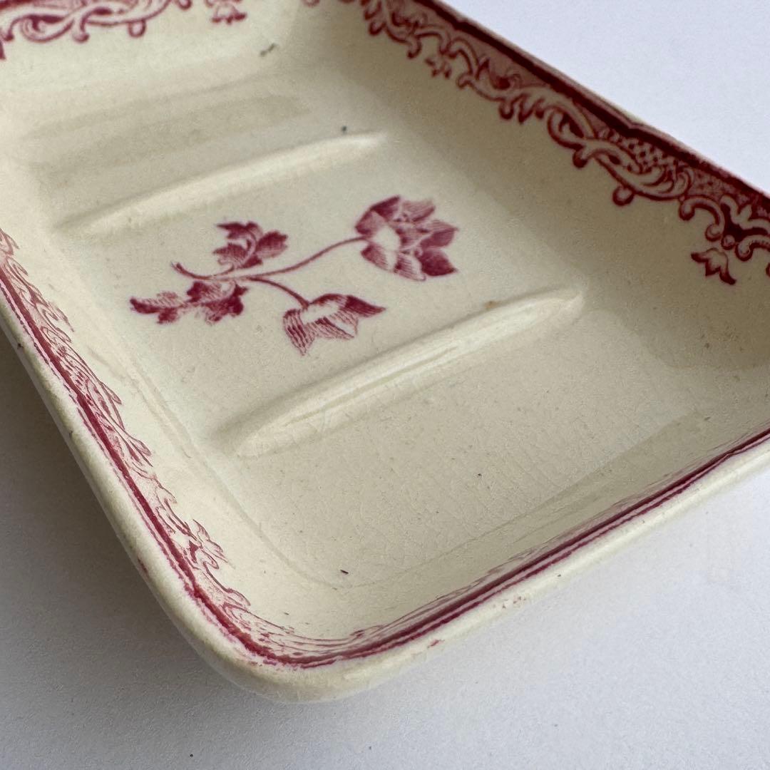 フランスアンティーク　サルグミンヌ　Fontanges 石鹸置き